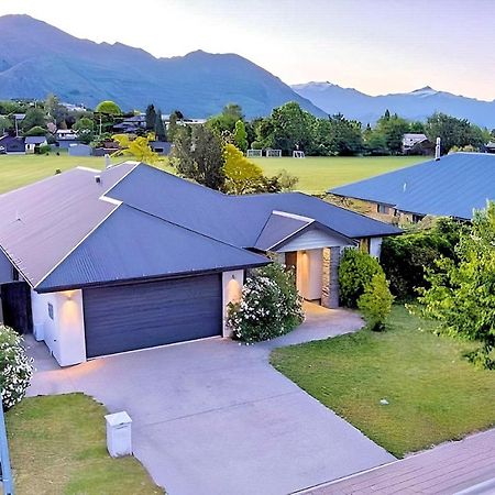Wanaka Holiday Home Экстерьер фото